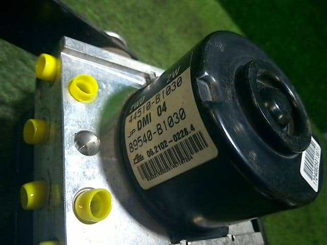 ABS Actuator TOYOTA bB 2007 DBA-QNC20 — photo 2