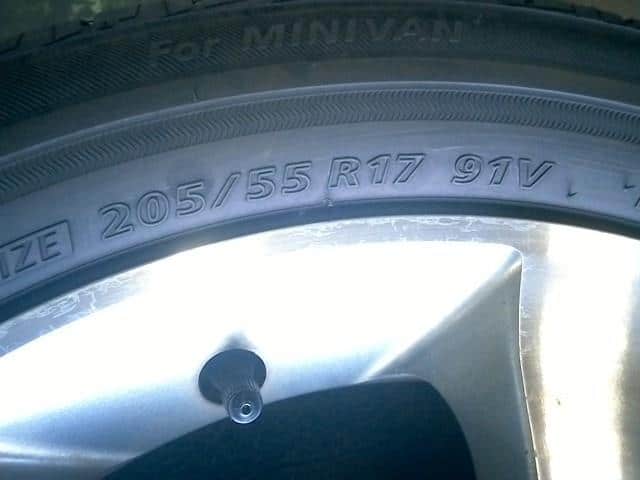 Tire/Wheel Assembly HONDA Stream 2010 DBA-RN6 — photo 3