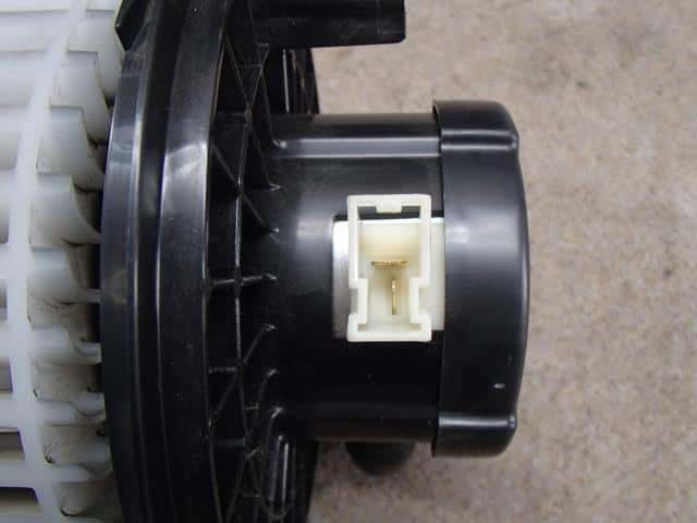 Blower Motor NISSAN March 2005 DBA-AK12 — photo 4