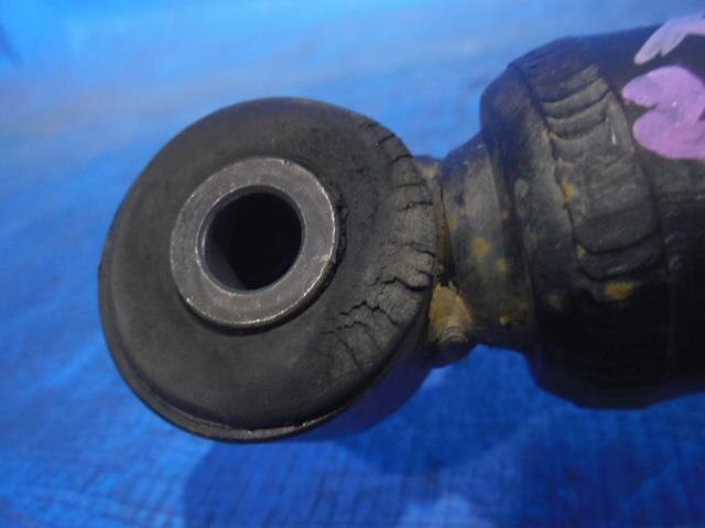 Rear Right Strut TOYOTA Raum 2008 CBA-NCZ25 — photo 4