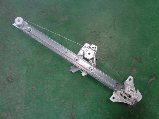 Front Right Door Regulator DAIHATSU Tanto 2017 DBA-LA610S — photo 2