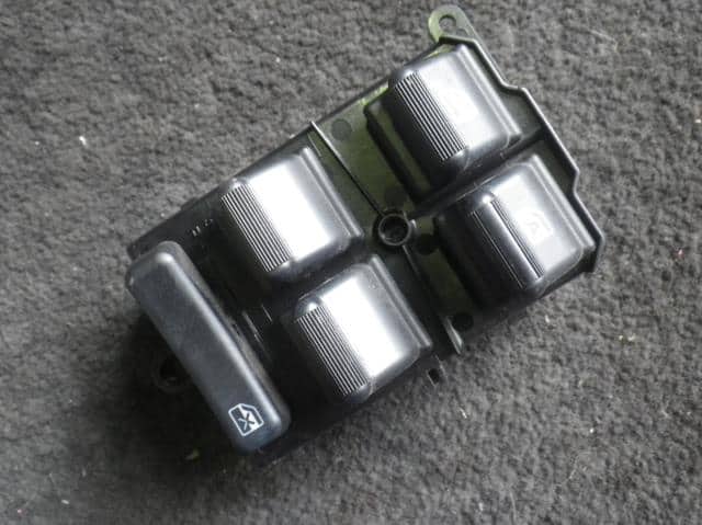 Power Window Switch DAIHATSU Tanto 2004 CBA-L350S — photo 1
