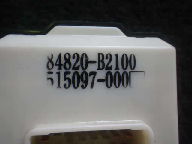 Power Window Switch DAIHATSU Tanto 2004 CBA-L350S — photo 2