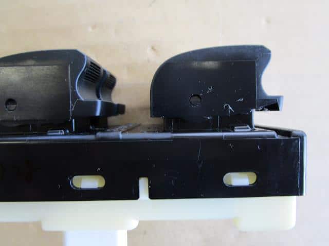 Power Window Switch SUBARU Lucra 2010 DBA-L465F — photo 4