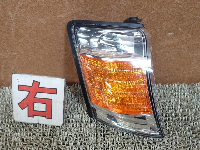 Right Side Marker Light TOYOTA Gaia 2004 TA-ACM10 — photo 1