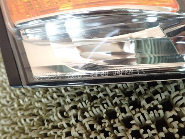 Right Side Marker Light TOYOTA Gaia 2004 TA-ACM10 — photo 3