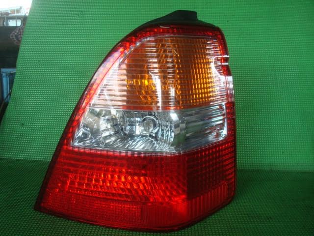 Right Tail Light HONDA Odyssey 2001 LA-RA8 — photo 1