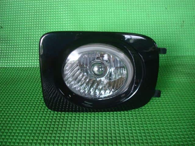 Left Fog Light NISSAN Cube 2003 UA-BGZ11 — photo 1