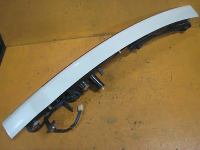 Right Tail Light DAIHATSU Move 2006 DBA-L175S — photo 4