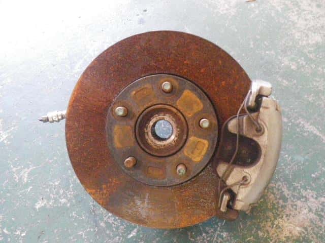Front Right Knuckle Hub Assembly MAZDA Premacy 2010 DBA-CREW C46133021 — photo 1