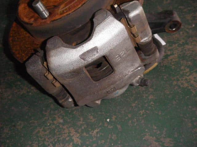 Front Right Knuckle Hub Assembly NISSAN Moco 2011 DBA-MG33 — photo 2