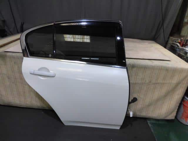 Rear Right Door Assembly NISSAN Skyline 2007 DBA-V36 — photo 1