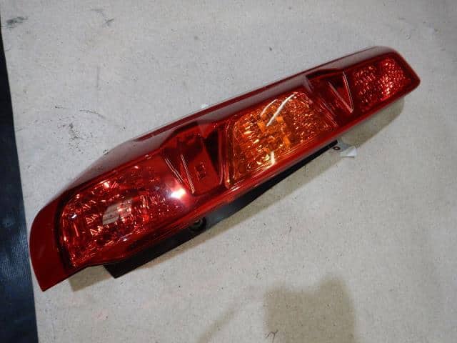 Left Tail Light NISSAN X-Trail 2009 DBA-NT31 — photo 1