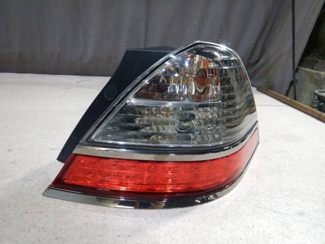 Right Tail Light HONDA Odyssey 2008 ABA-RB1 — photo 1