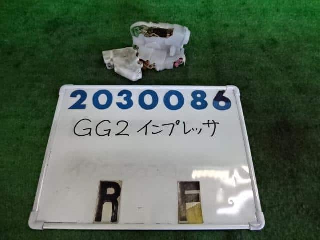 Door Lock Solenoid SUBARU Impreza 2005 LA-GG2 61100FE000 — photo 1