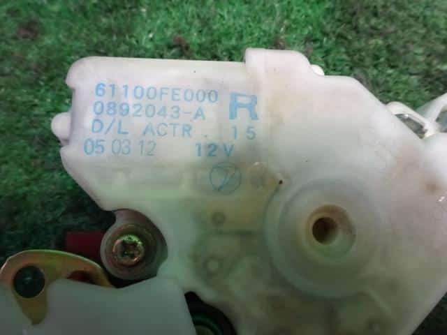 Door Lock Solenoid SUBARU Impreza 2005 LA-GG2 61100FE000 — photo 4