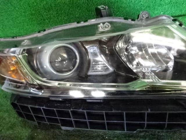 Right Headlight HONDA Odyssey 2009 DBA-RB3 — photo 2