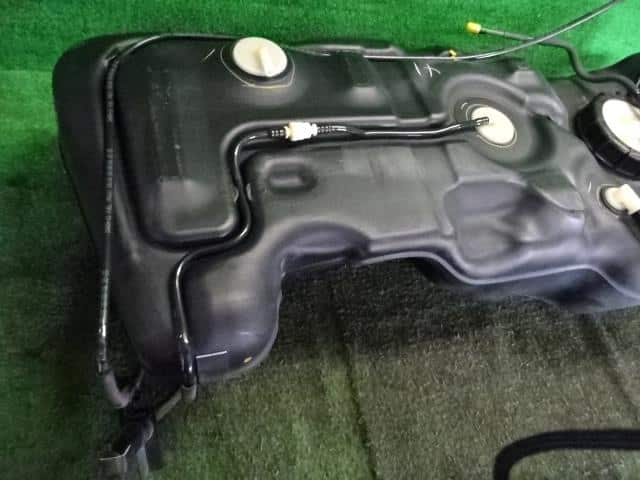 Fuel Tank NISSAN March 2008 DBA-YK12 — photo 4