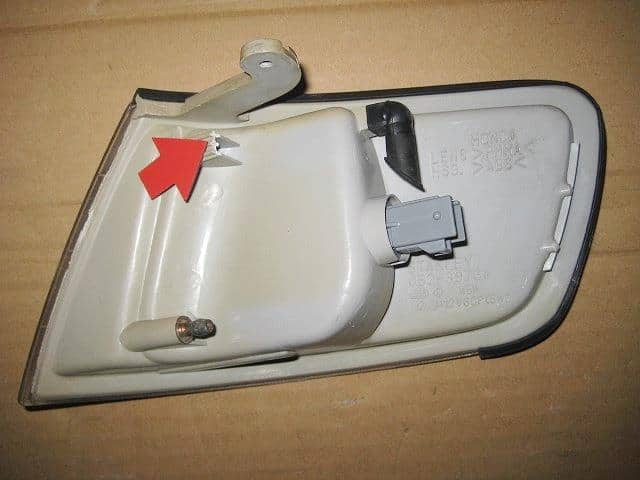 Right Side Marker Light HONDA Accord 1995 E-CD3 34300SV4013 — photo 2