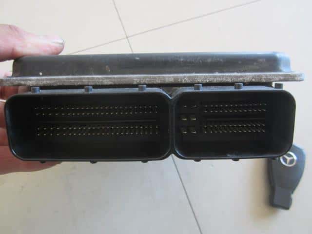Engine Control Unit MERCEDES-BENZ Benz c class 2002 GH-203046 A 271 153 41 79 — photo 3