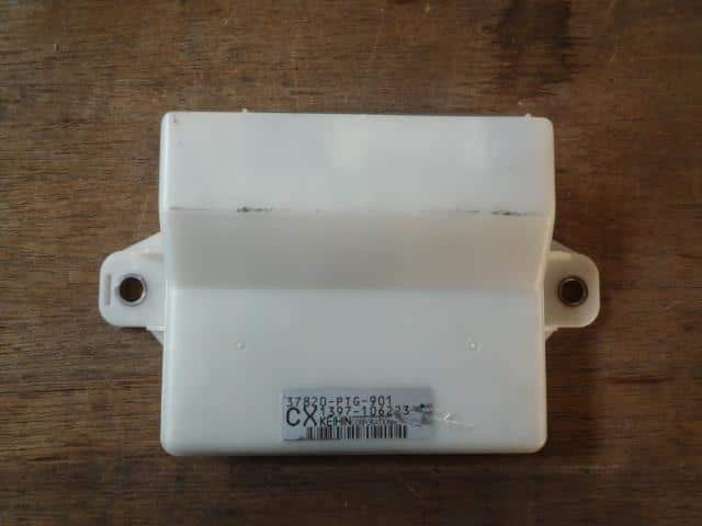 Engine Control Unit HONDA Vamos 2000 GF-HM1 — photo 1