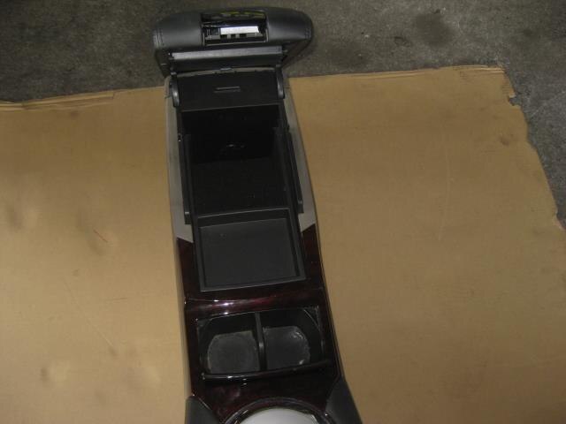Console Box TOYOTA Mark X 2004 DBA-GRX121 5881022A50E1 — photo 4