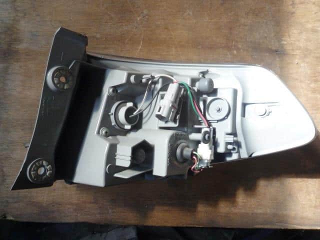 Left Tail Light SUBARU Impreza 2010 DBA-GH2 — photo 3