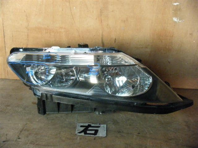 Right Headlight HONDA Airwave 2006 DBA-GJ1 — photo 1
