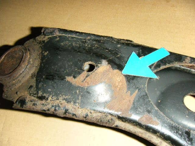 Front Right Lower Control Arm DAIHATSU Mira 2002 TA-L250S — photo 3