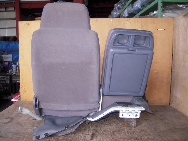 Assistant Driver's Seat NISSAN Caravan Van 2001 KG-VWE25 — photo 8