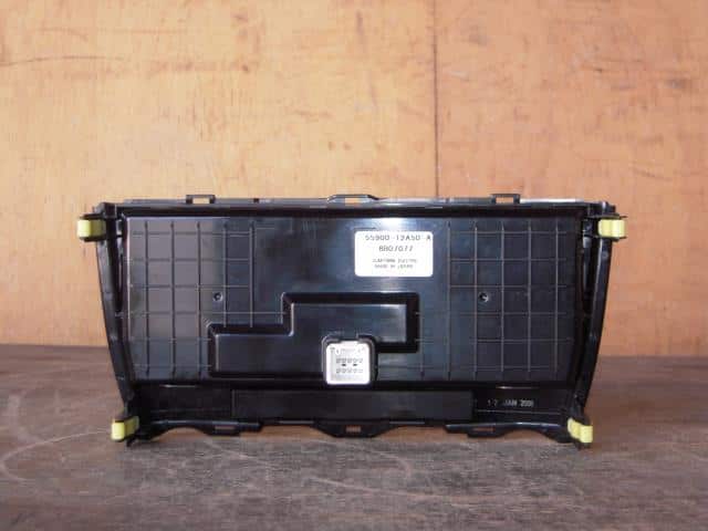 A/C Control Panel TOYOTA Auris 2008 DBA-NZE15 — photo 2