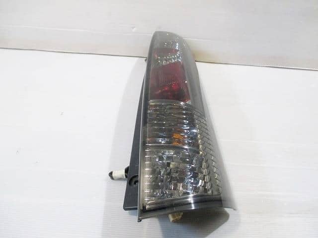Right Tail Light NISSAN Roox 2012 DBA-ML21 — photo 3