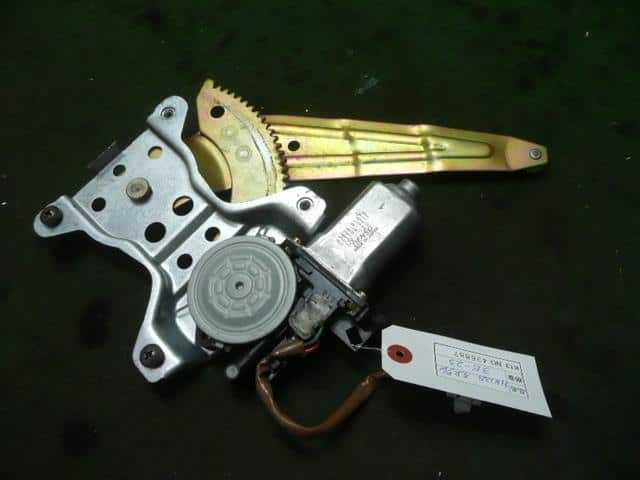 Rear Left Door Regulator SUZUKI Kei 2002 TA-HN22S 8343061A10 — photo 1