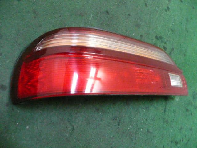 Left Tail Light MITSUBISHI Debonair 1997 E-S22A — photo 1