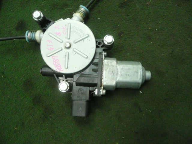 Front Left Door Regulator HONDA Partner 2010 DBE-GJ3 — photo 2