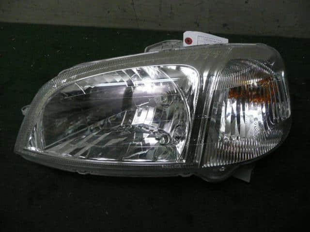 Left Headlight HONDA Life 1999 GF-JB1 — photo 1