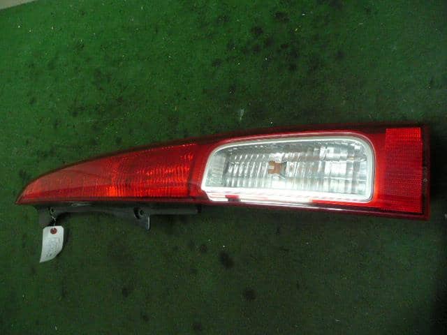 Right Tail Light DAIHATSU Move 2006 DBA-L150S — photo 1