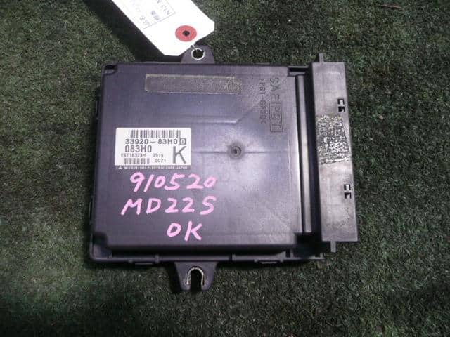 Engine Control Unit MAZDA Az wagon 2002 UA-MD22S 3392083H00 — photo 1