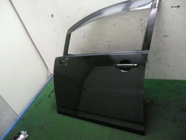 Front Left Door Assembly DAIHATSU Move 2007 CBA-L175S — photo 1
