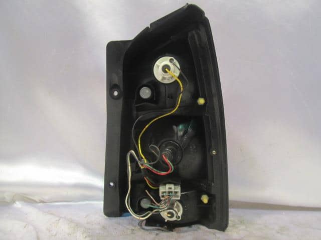 Left Tail Light SUBARU Pleo 2001 TA-RA1 — photo 4