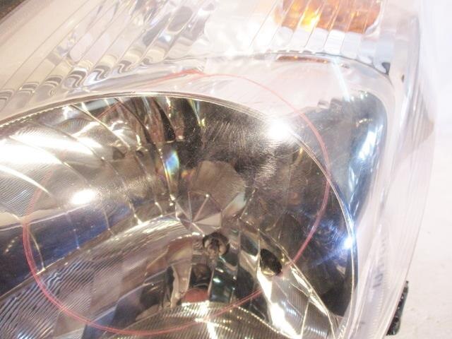 Left Headlight TOYOTA Vitz 2008 DBA-SCP90 — photo 2