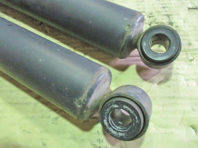 Rear Right Shock Absorber NISSAN Nv200 vanette 2012 DBF-VM20 — photo 4