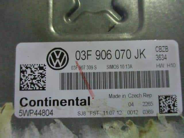 CBZ Engine VOLKSWAGEN Golf 2013 DBA-1KCBZ — photo 3