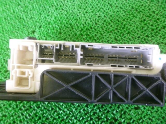 Electrical Component TOYOTA Estima 2006 DBA-ACR55 — photo 4
