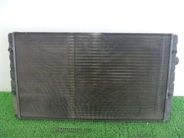 Radiator VOLKSWAGEN Polo 2001 GF-6NARC — photo 3