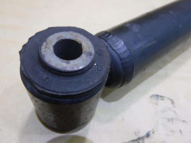 Rear Right Shock Absorber HONDA Life 1999 GF-JB1 — photo 2