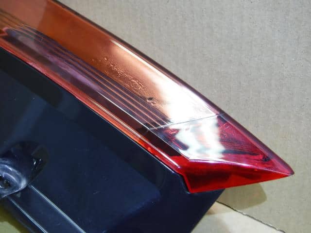 Right Tail Light SUBARU R2 2010 DBA-RC1 — photo 3