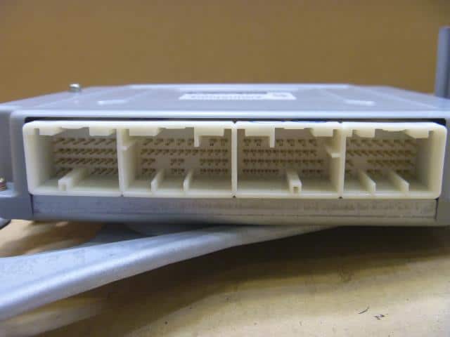 Engine Control Unit DAIHATSU Move 2004 ABA-L150S — photo 3