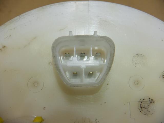Fuel Pump TOYOTA Prius 2005 DAA-NHW20 — photo 4