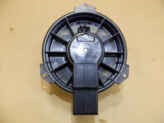 Blower Motor SUZUKI Cervo 2006 CBA-HG21S 7415058J00 — photo 1